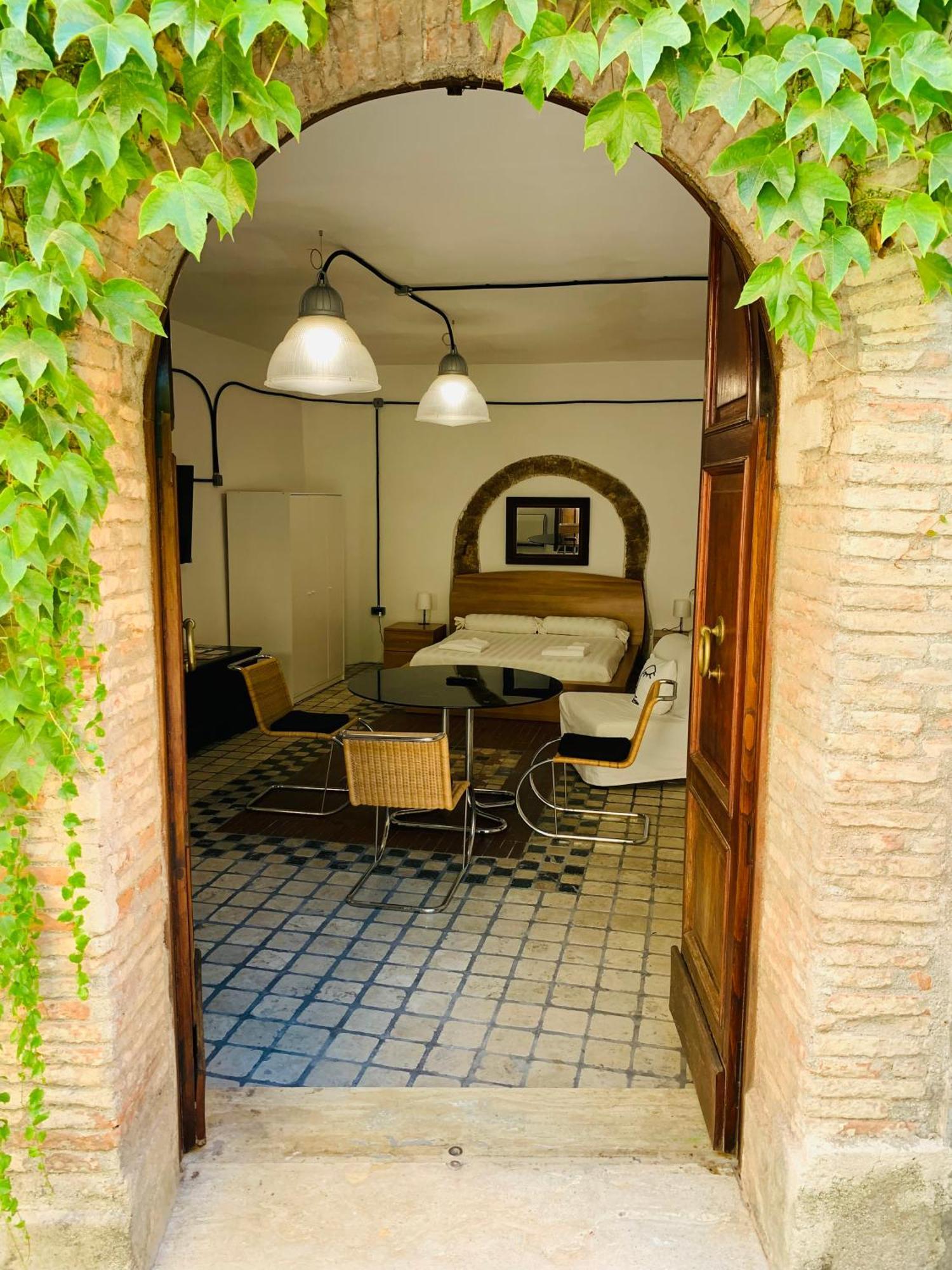 רייטי Porta Conca Apartments מראה חיצוני תמונה